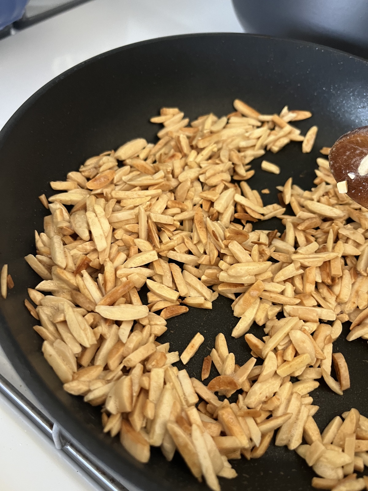 Frying slivered almonds